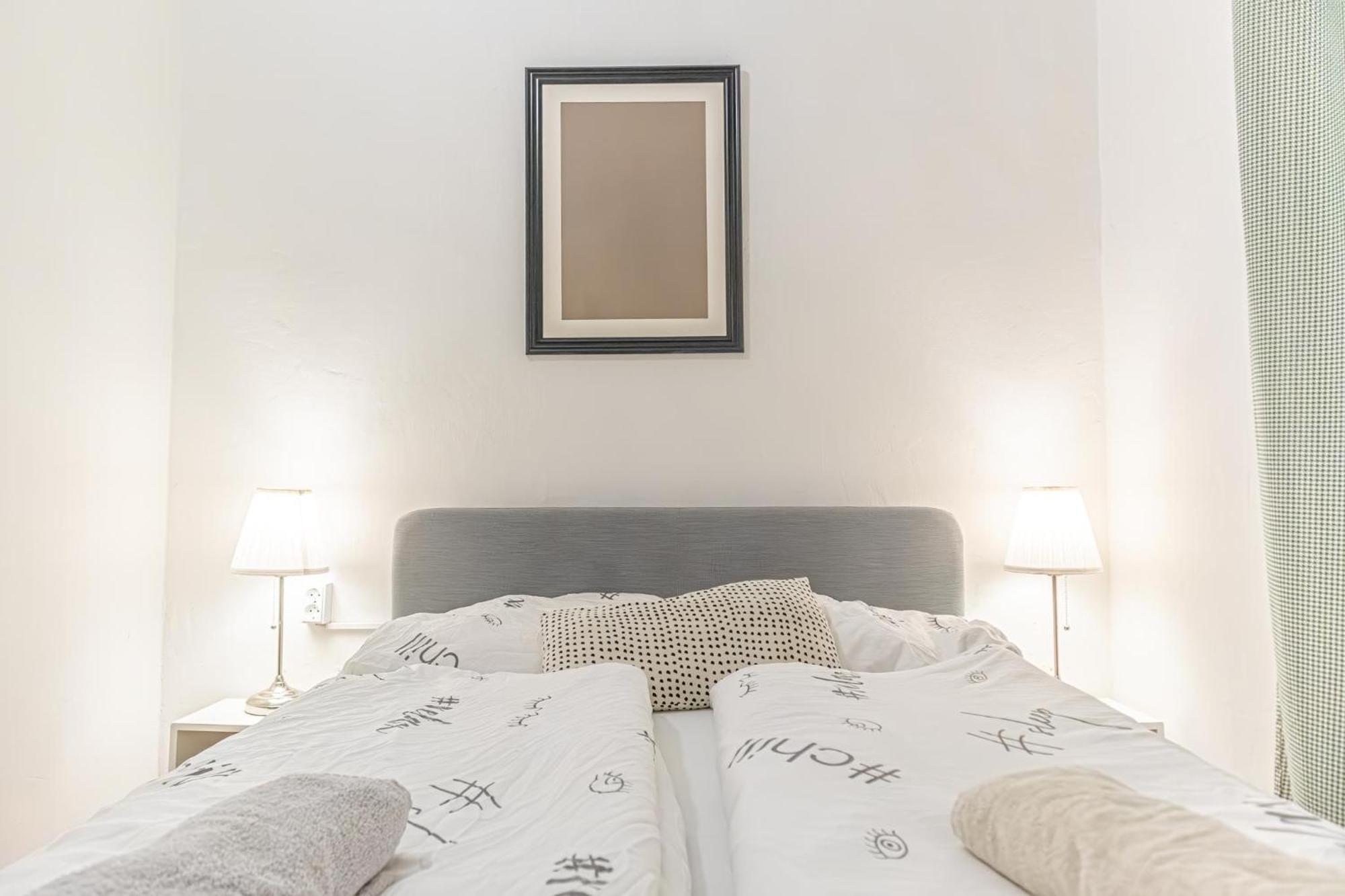 Charming 2br With Location In Appartement